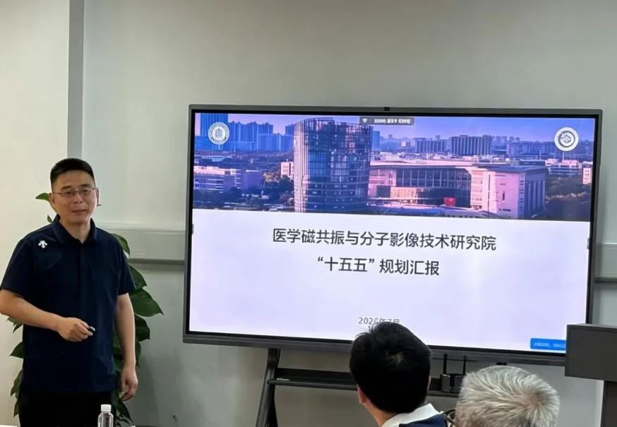 姚.jpeg