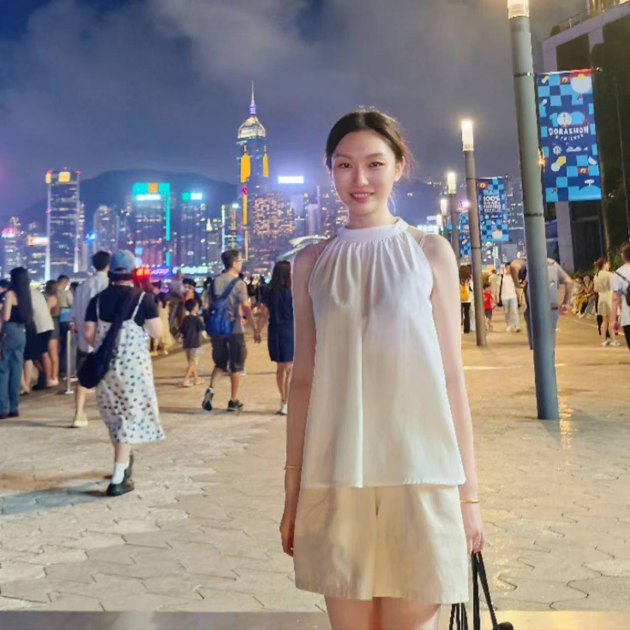 杨佳婍.jpg